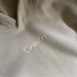 NWOT Comfrt Cream Hoodie